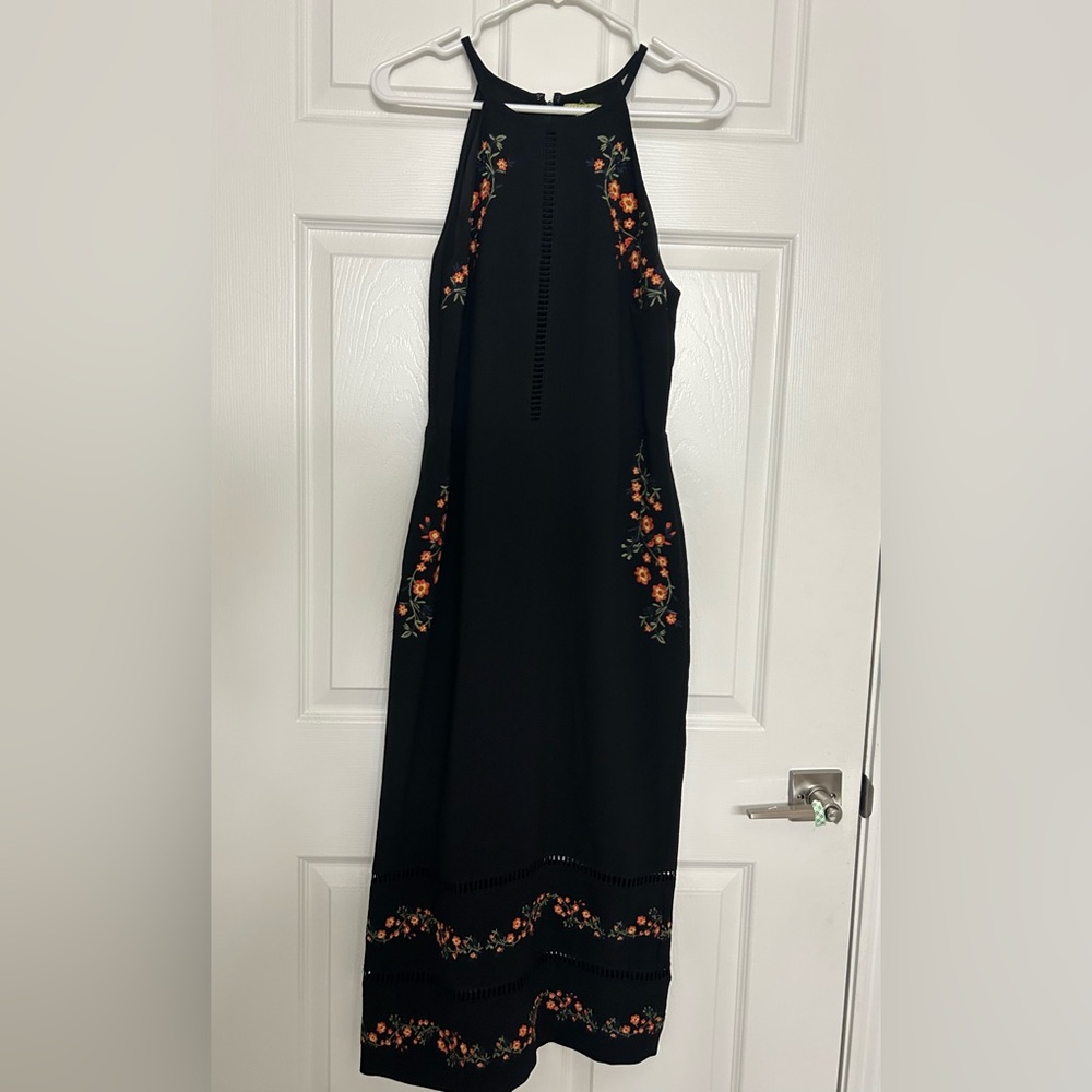 Gianni Bini Floral Embroidered Halter Midi Dress - Picture 3 of 7